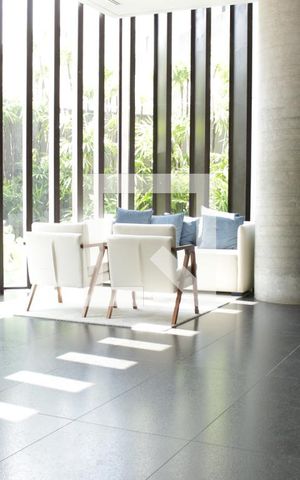 Studio à venda com 27m², 1 quarto e sem vagaHall do edifício