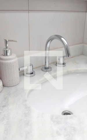 Apartamento à venda com 63m², 2 quartos e 2 vagasBanheiro Quarto 1 Suíte