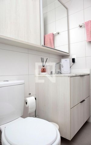 Apartamento à venda com 63m², 2 quartos e 2 vagasBanheiro Quarto 1 Suíte