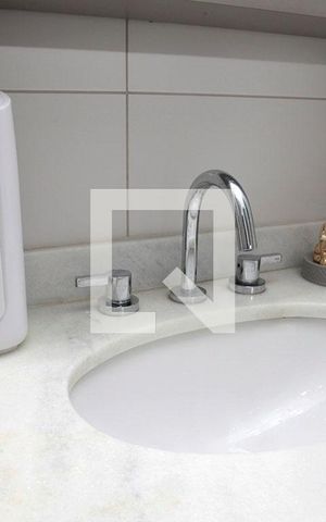 Apartamento à venda com 63m², 2 quartos e 2 vagasBanheiro 