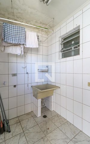 Casa à venda com 278m², 3 quartos e 3 vagas Casa à venda com 278m², 3 quartos e 3 vagasÁrea de Serviço