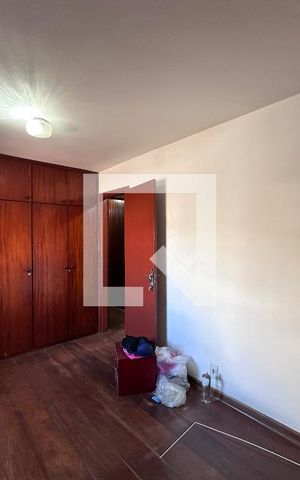 Casa à venda com 221m², 3 quartos e 3 vagasSuíte