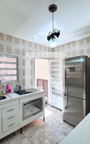 Casa à venda com 221m², 3 quartos e 3 vagasCozinha