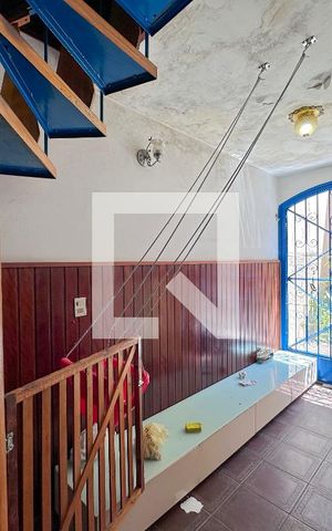 Casa à venda com 221m², 3 quartos e 3 vagasEntrada para Quartos