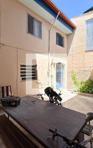 Casa à venda com 221m², 3 quartos e 3 vagasQuintal