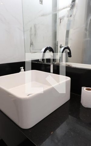 Apartamento à venda com 250m², 4 quartos e 3 vagasBanheiro do Salão de Festas