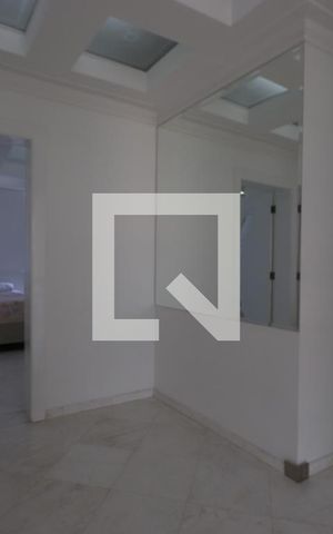 Apartamento à venda com 250m², 4 quartos e 3 vagasHall ala íntima