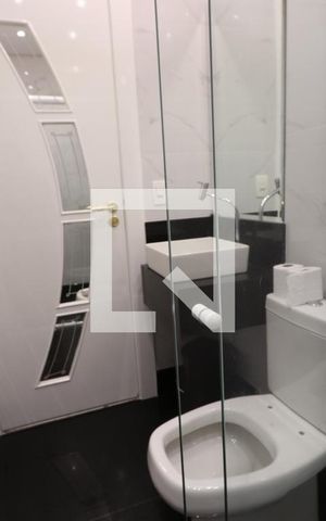 Apartamento à venda com 250m², 4 quartos e 3 vagasBanheiro da Suíte 4