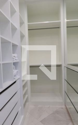 Apartamento à venda com 250m², 4 quartos e 3 vagasSuíte 3