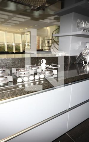 Apartamento à venda com 250m², 4 quartos e 3 vagasCozinha