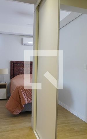 Casa à venda com 218m², 3 quartos e 2 vagasQuarto suite _closet