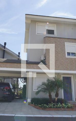 Casa à venda com 218m², 3 quartos e 2 vagasFachada