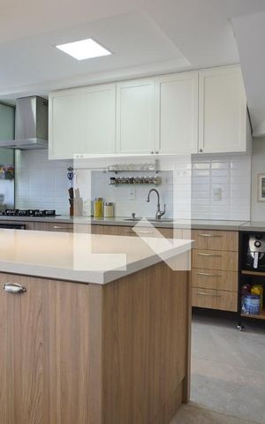 Casa à venda com 218m², 3 quartos e 2 vagasCozinha