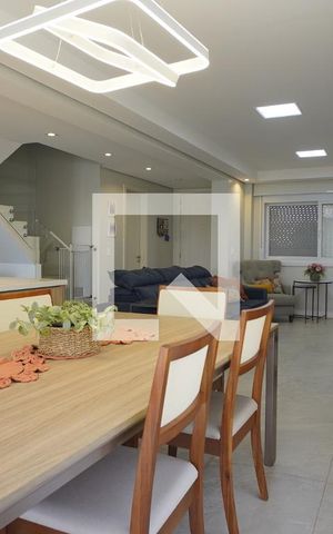 Casa à venda com 218m², 3 quartos e 2 vagasSala