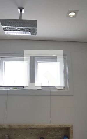 Casa à venda com 218m², 3 quartos e 2 vagasBanheiro suite