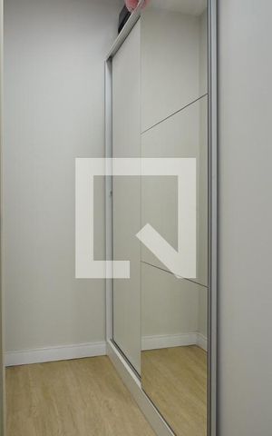 Casa à venda com 218m², 3 quartos e 2 vagasQuarto Suíte 1_Americana _Closet