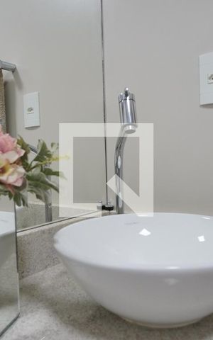 Casa à venda com 218m², 3 quartos e 2 vagasBanheiro Social 