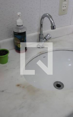 Apartamento à venda com 50m², 2 quartos e 1 vagaPia do banheiro