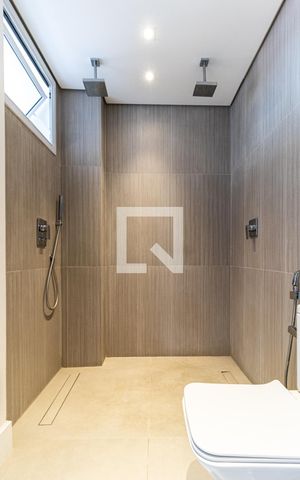 Apartamento à venda com 200m², 3 quartos e 1 vagaBanheiro da Suíte