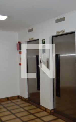 Apartamento para alugar com 50m², 1 quarto e 1 vagaElevadores