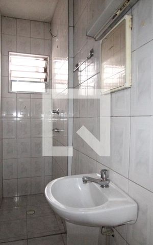 Casa à venda com 110m², 2 quartos e 3 vagasBanheiro