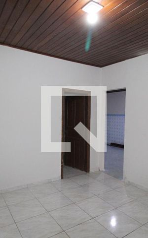 Casa à venda com 110m², 2 quartos e 3 vagasSala
