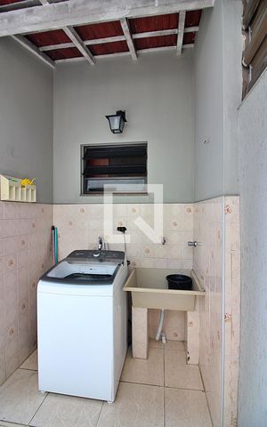 Casa à venda com 120m², 2 quartos e 2 vagasÁrea de Serviço