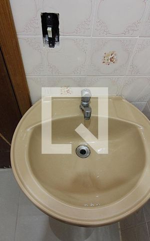 Casa à venda com 120m², 2 quartos e 2 vagasBanheiro de serviço