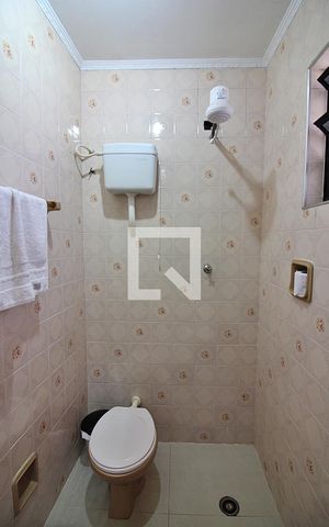Casa à venda com 120m², 2 quartos e 2 vagasBanheiro de serviço