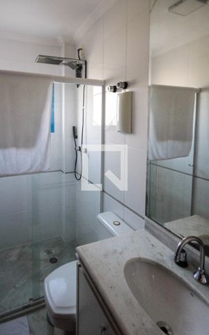 Apartamento à venda com 254m², 4 quartos e 3 vagas Apartamento à venda com 254m², 4 quartos e 3 vagasBanheira da Suite 03