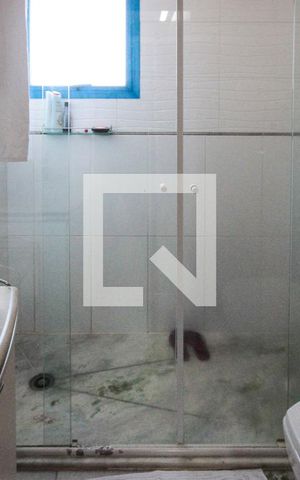 Apartamento à venda com 254m², 4 quartos e 3 vagas Apartamento à venda com 254m², 4 quartos e 3 vagasBanheiro da Suite