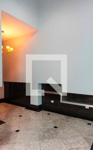 Apartamento à venda com 254m², 4 quartos e 3 vagas Apartamento à venda com 254m², 4 quartos e 3 vagasHall