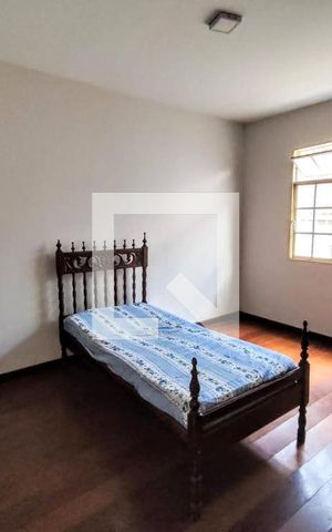 Casa à venda com 455m², 7 quartos e 2 vagasQuarto de Serviço