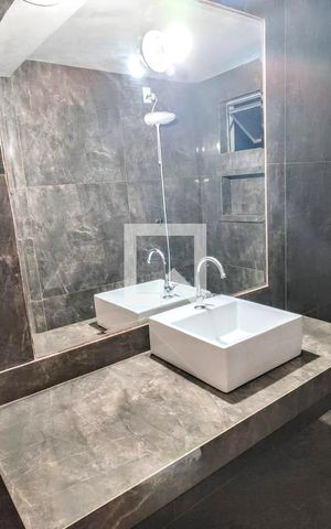 Casa à venda com 455m², 7 quartos e 2 vagasBanheiro 1