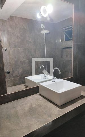 Casa à venda com 455m², 7 quartos e 2 vagasBanheiro 1