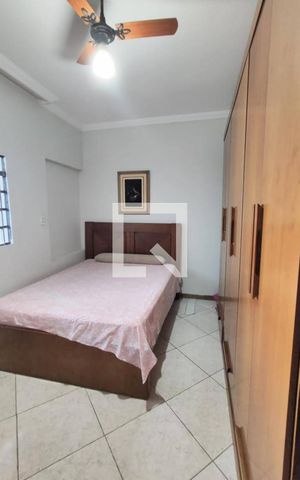Casa à venda com 455m², 7 quartos e 2 vagasQuarto 3