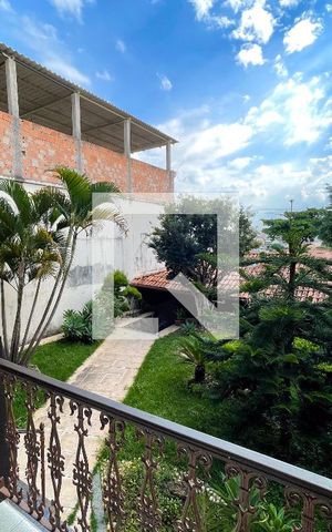 Casa à venda com 250m², 6 quartos e 2 vagas Casa à venda com 250m², 6 quartos e 2 vagasJardim