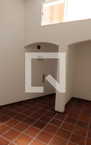 Casa à venda com 450m², 6 quartos e 3 vagasCasa 2 - Sala / Cozinha