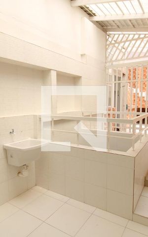 Casa à venda com 450m², 6 quartos e 3 vagasÁrea de Serviço 2