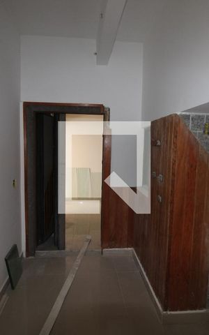 Casa à venda com 450m², 6 quartos e 3 vagasEscritório