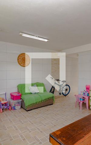 Casa para alugar com 240m², 3 quartos e 2 vagasQuintal - churrasqueira