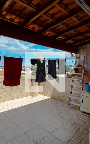 Casa para alugar com 240m², 3 quartos e 2 vagasSacada Quarto 1
