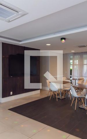 Apartamento para alugar com 66m², 2 quartos e 1 vagaÁrea comum 