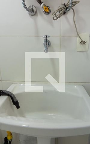 Apartamento para alugar com 66m², 2 quartos e 1 vagaÁrea de Serviço