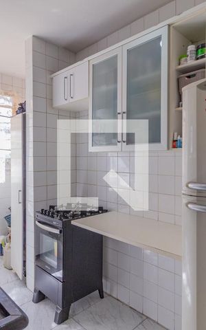 Apartamento à venda com 58m², 2 quartos e 1 vaga Apartamento à venda com 58m², 2 quartos e 1 vagaCozinha e área de serviço