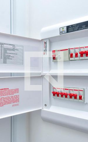 Apartamento à venda com 31m², 1 quarto e sem vaga Apartamento à venda com 31m², 1 quarto e sem vagaQuadro de Energia