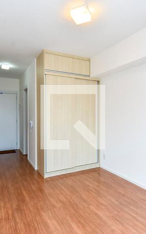 Apartamento à venda com 31m², 1 quarto e sem vaga Apartamento à venda com 31m², 1 quarto e sem vagaStudio