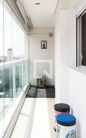 Apartamento à venda com 120m², 1 quarto e 1 vaga Apartamento à venda com 120m², 1 quarto e 1 vagaSacada