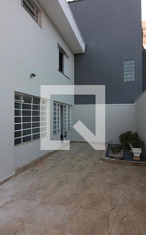 Casa para alugar com 235m², 3 quartos e 3 vagasÁrea comum