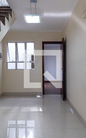 Casa à venda com 200m², 3 quartos e 2 vagas Casa à venda com 200m², 3 quartos e 2 vagasCopa da Cozinha